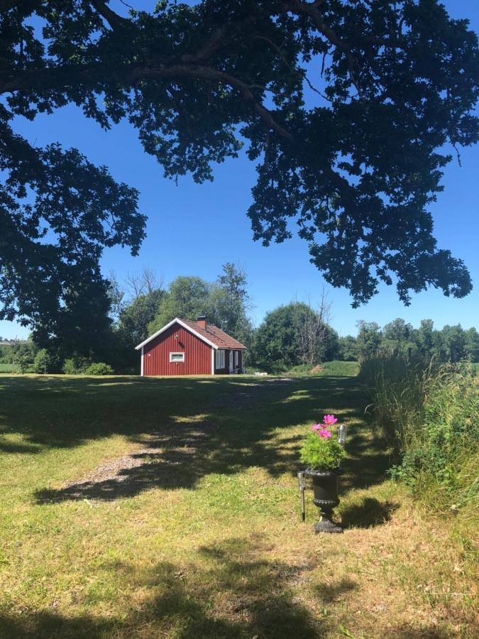 Lillstugan Skara Buitenkant foto