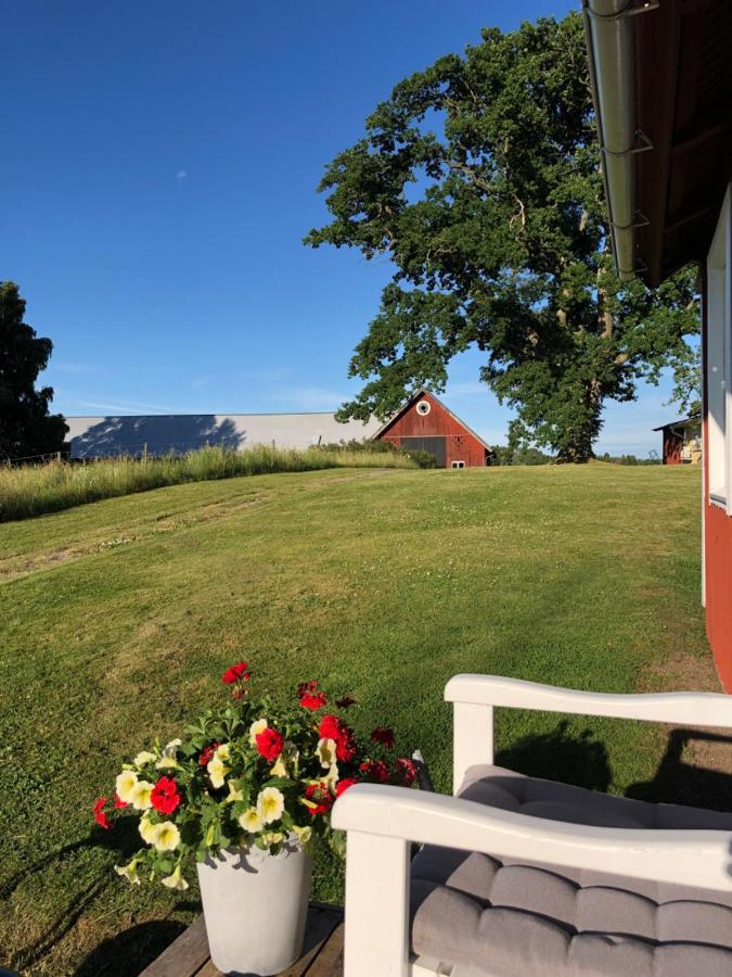Lillstugan Skara Buitenkant foto
